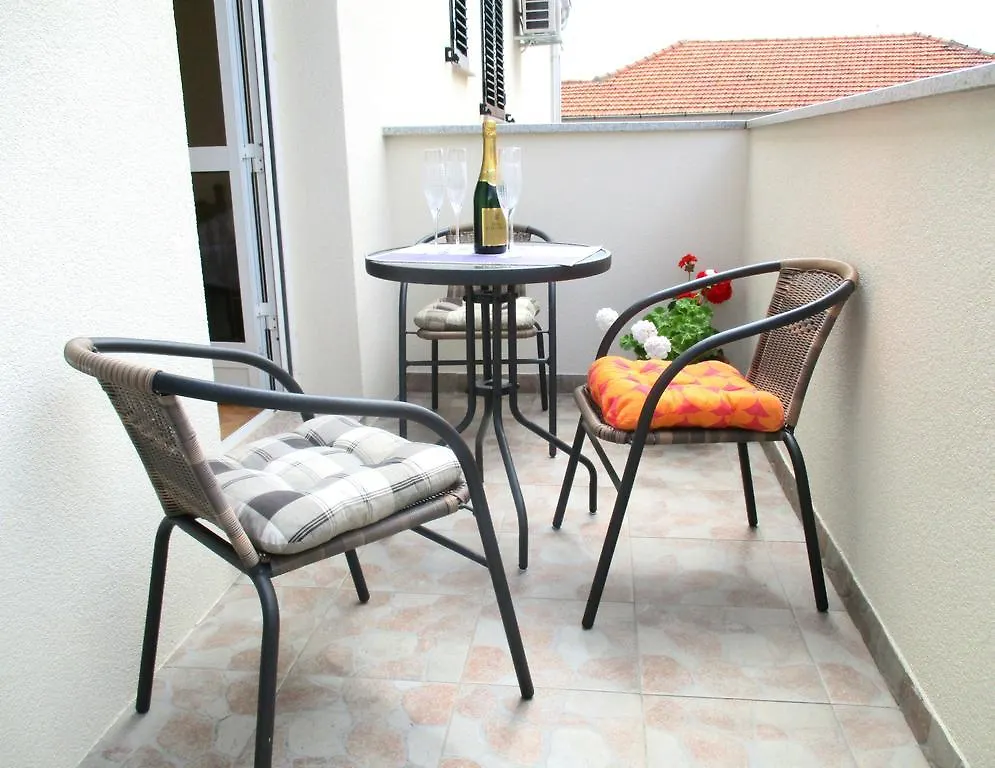 Apartments Rada