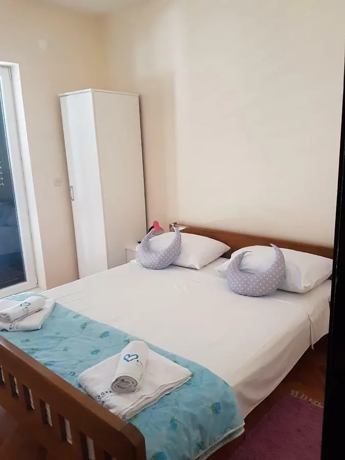 Apartments Rada